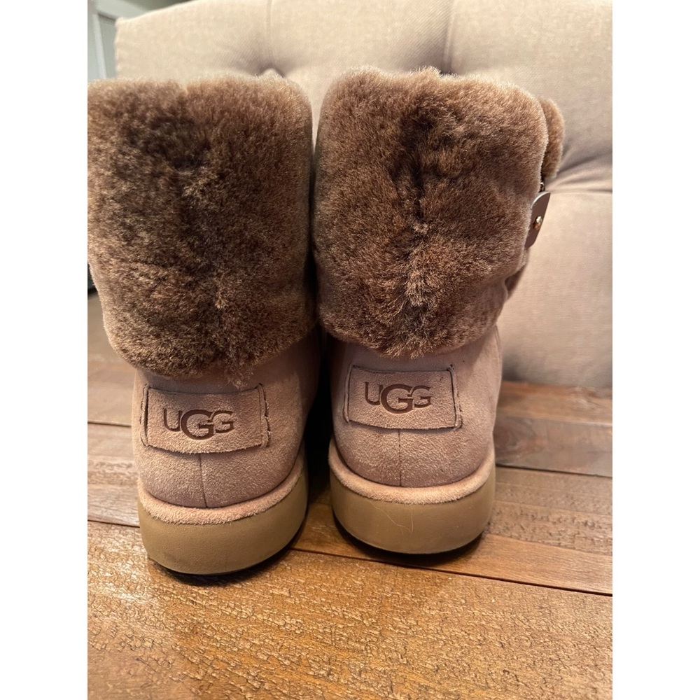 Uggs short booties 7 classic Berg mini - Picture 2 of 7